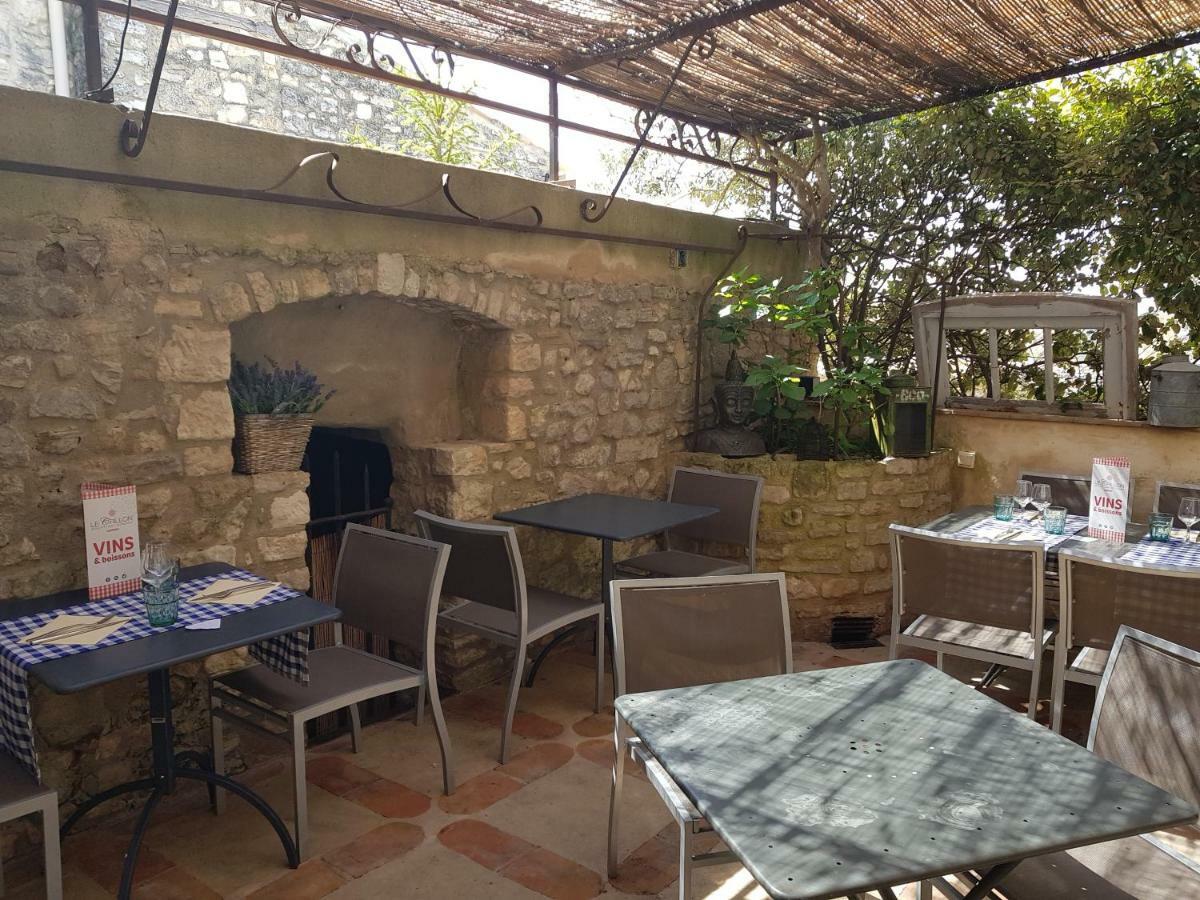 فندق Le Crillon Murs  المظهر الخارجي الصورة
