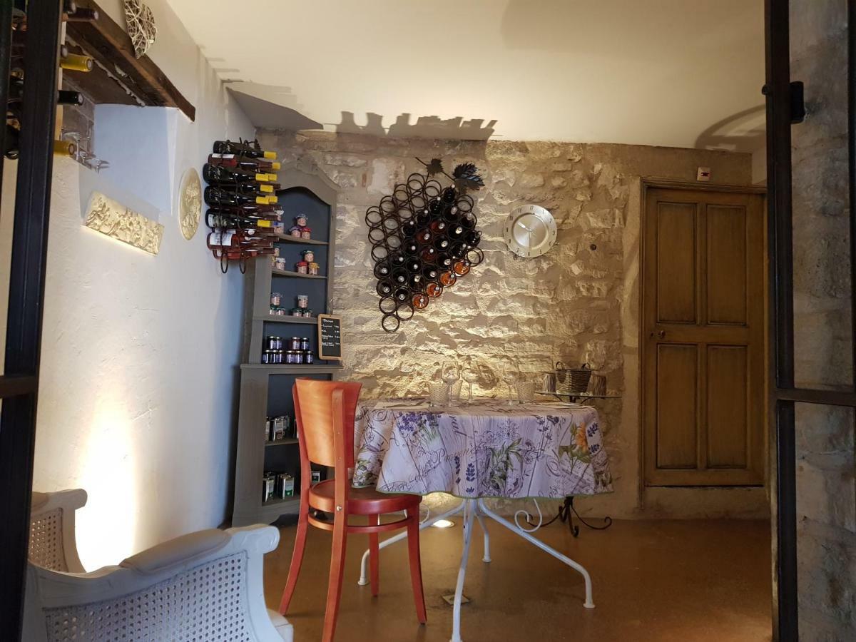 فندق Le Crillon Murs  المظهر الخارجي الصورة